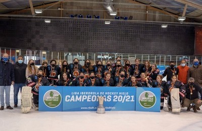 /media/noticias/fotos/pr/2021/03/20/octava-liga-quinta-consecutiva-para-el-hockey-hielo-majadahonda_thumb.jpg