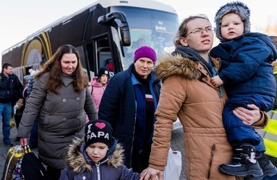 /media/noticias/fotos/pr/2022/03/21/como-acoger-a-refugiados-ucranianos-en-pozuelo_thumb.jpg