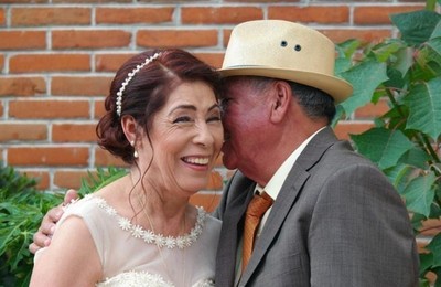 /media/noticias/fotos/pr/2022/11/08/quieres-celebrar-tus-bodas-de-oro-en-el-ayuntamiento-de-majadahonda_thumb.jpg